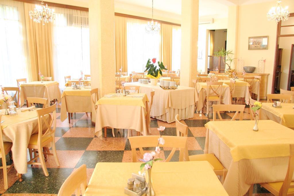 Hotel B&B Risorta Abano Terme Eksteriør bilde